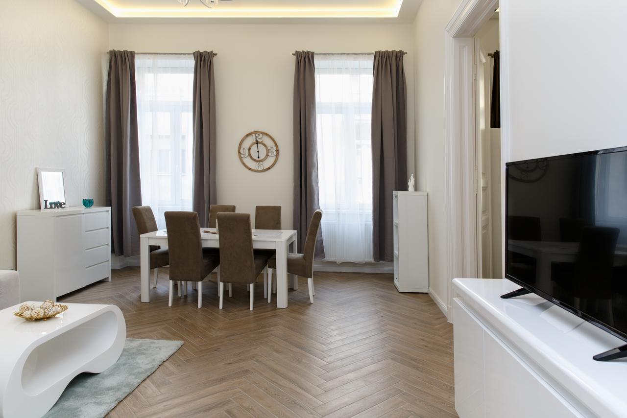 Jenny Luxury Two Bedrooms Apartment. Budapest Exterior photo